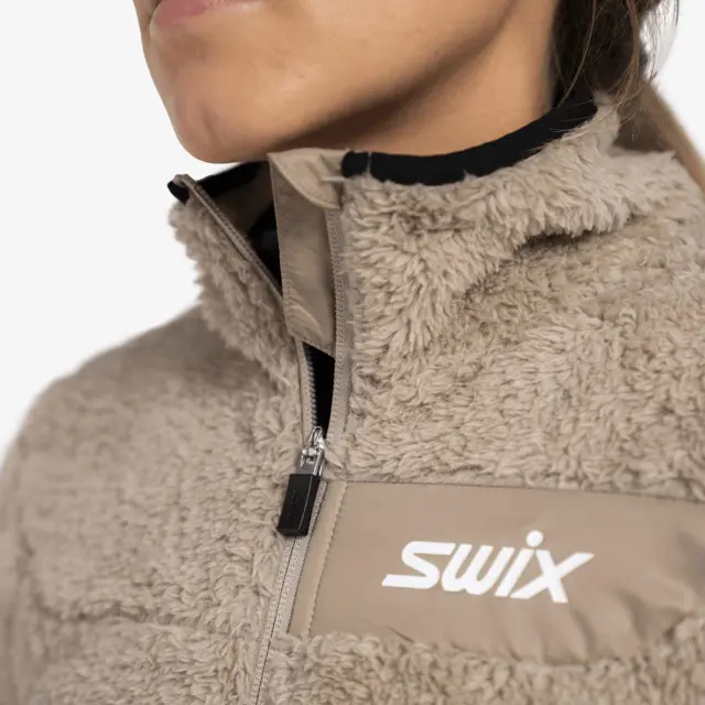 Swix Dame Jakke Infinity Pile M Lett, varm og bærekraftig jakke- Dune 