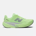 New Balance FuelCell Rebel v5 41 Lett løpesko for korte og lange turer