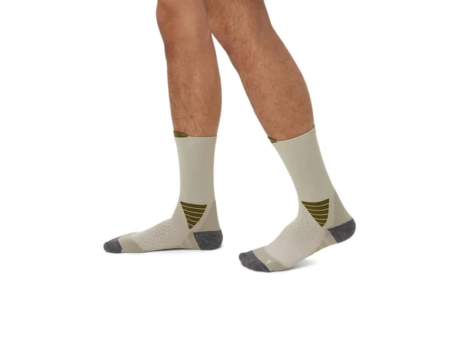 Asics Fujitrail Crew Sokk 47-49 Inspirert av offroad-løpeeventyr - Khaki 