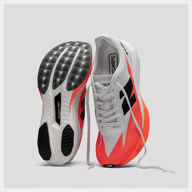 New Balance FC SuperComp Elite v5 45,5 Konkurransesko med full karbonplate - UR 