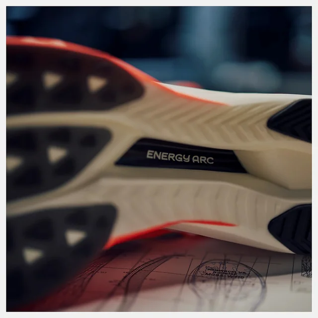 New Balance FC SuperComp Elite v5 45,5 Konkurransesko med full karbonplate - UR 