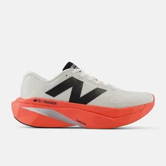 New Balance FC SuperComp Trainer v3 42 Mengdetreningssko for maraton M - UrgRd