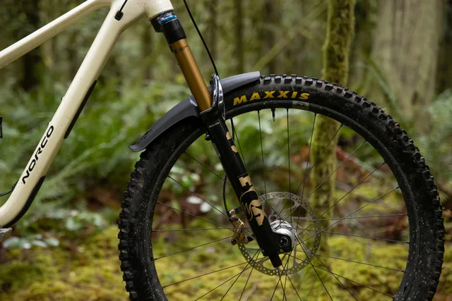 Fox Mud Guard 36 MY26 XL Stor skjerm til fox 36 MY26 