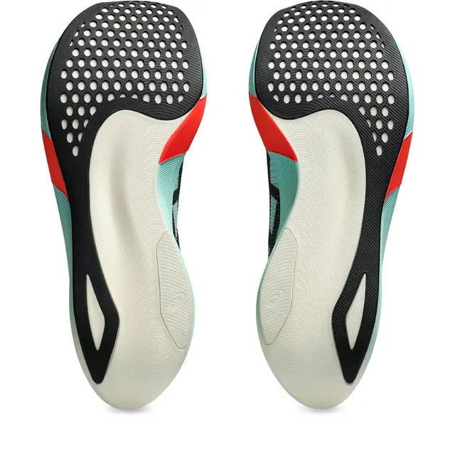 Asics Løpesko Metaspeed Edge Paris 44.5 Topp og lett løpesko med karbonplate - M 