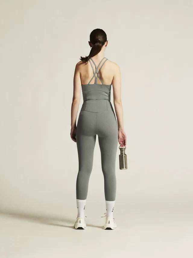 Craft W Singlet Collective Cropped S myk og elastisk treningssinglet - Leaf 