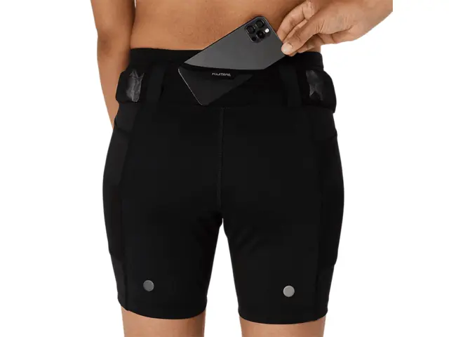 Asics W Shorts Fujitrail Elite  M Løpetights spesialdesignet for terreng 