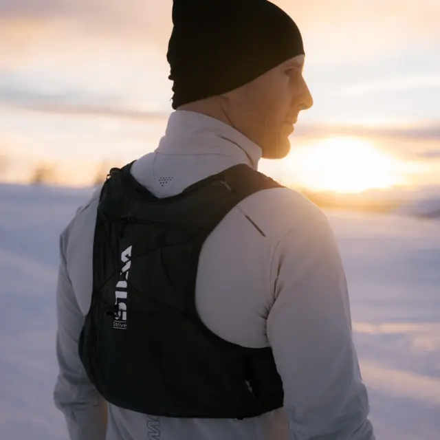 Silva Strive 10 Løpevest M Pålitelig løpevest for lange løpeturer 