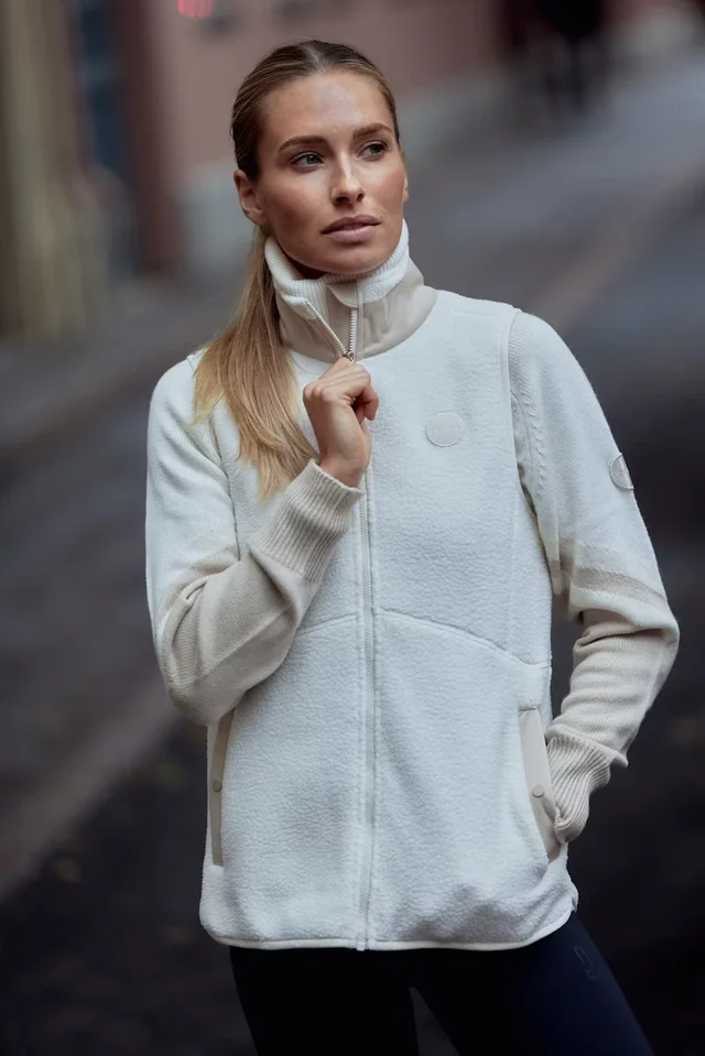 Johaug Vest Fusion Pile L Klassisk myk fleecevest - Tofu 
