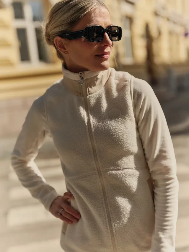 Johaug Vest Fusion Pile L Klassisk myk fleecevest - Tofu 