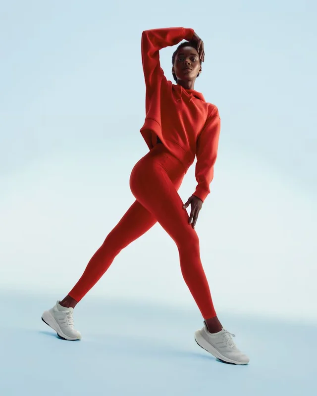 Johaug Genser ATH Smooth Hoodie XS Luksuriøs myk og elastisk - Red 