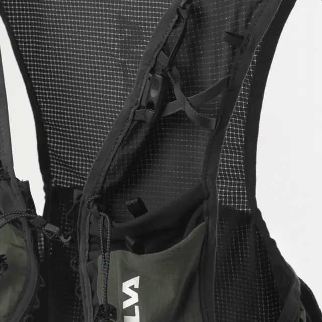 Silva Strive Fly Vest Green S Løpevest med smarte lommer 