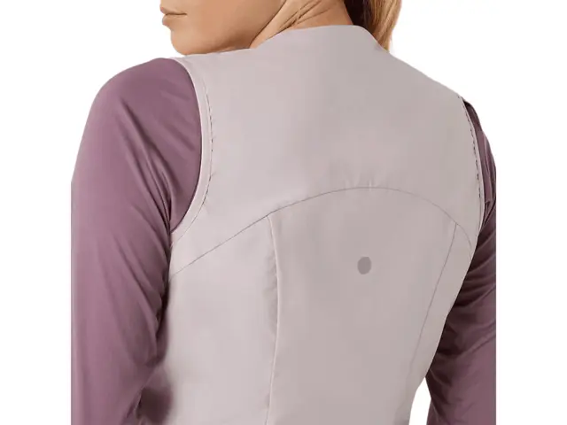 Asics W Nagino Run Padded Vest XS Perfekt beskyttelse mot vær og vind-WaRo 