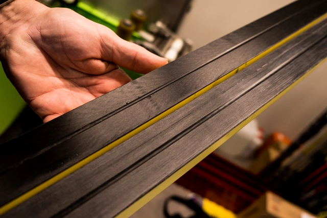 FOSS Sport Slip Brukte ski - FS Violet Slip til null grader og kaldere. 