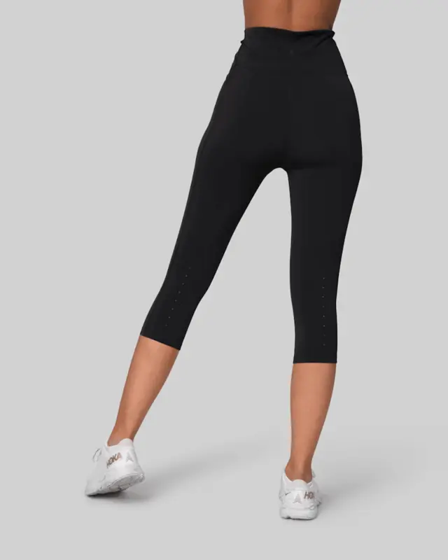 Johaug W Elevated 3/4 Tights S Høy og behagelig midje, CBLCK 