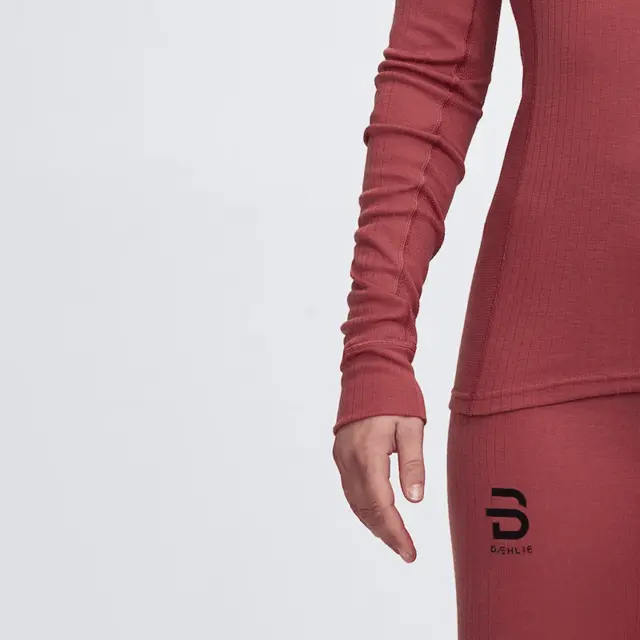 Dæhlie Dame Trøye performance-Tech M Teknisk undertøy med noe Ull Dusty Red 