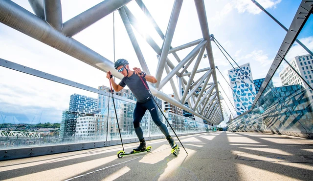 Swix Roadline 1 Rulleskistav 142,5 Lett og stiv rulleskistav med god pendel 