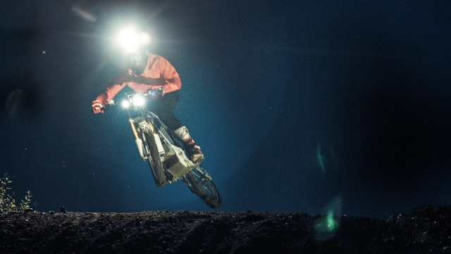 Silva Spectra A Hodelykt Multisport hodelykt med 10000 lumen 