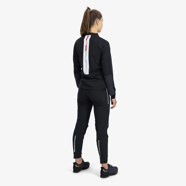 Swix Dame Quantum Performance Jakke XS Allround treningsjakke - Black 