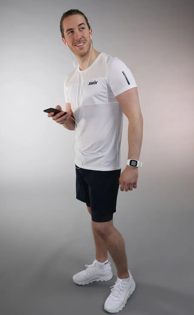 Swix Motion Adventure shorts M S Lett shorts til tur og trening Dark navy 