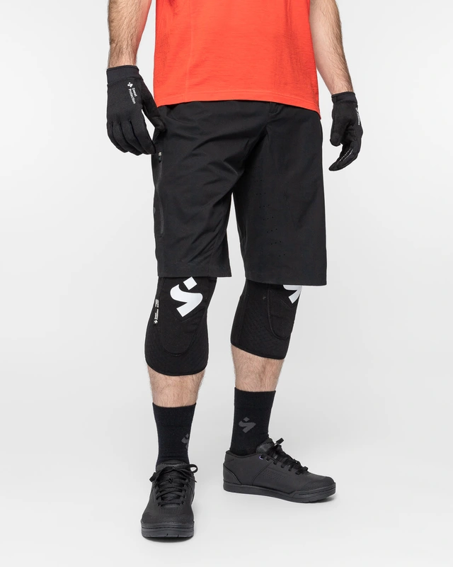Sweet Hunter Light Shorts Herre L Lettvekts sykkelshorts - Black 